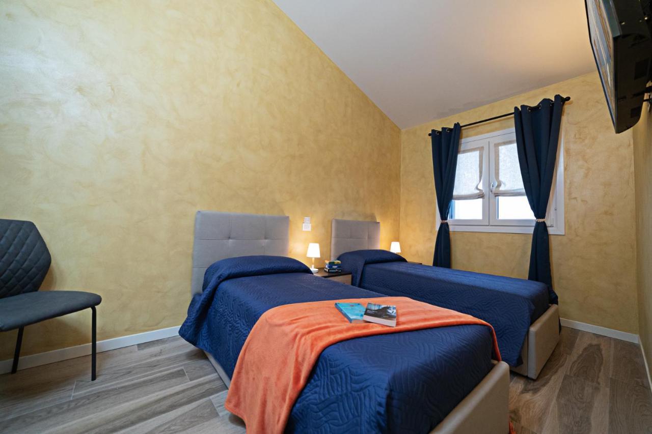 The Place - Regarda Travel Lazise Bagian luar foto